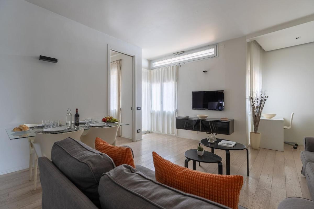 Apartment Style And Comfort In The Heart Of *
