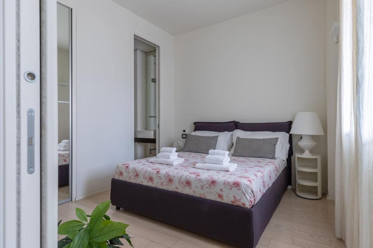 Style And Comfort In The Heart Of *