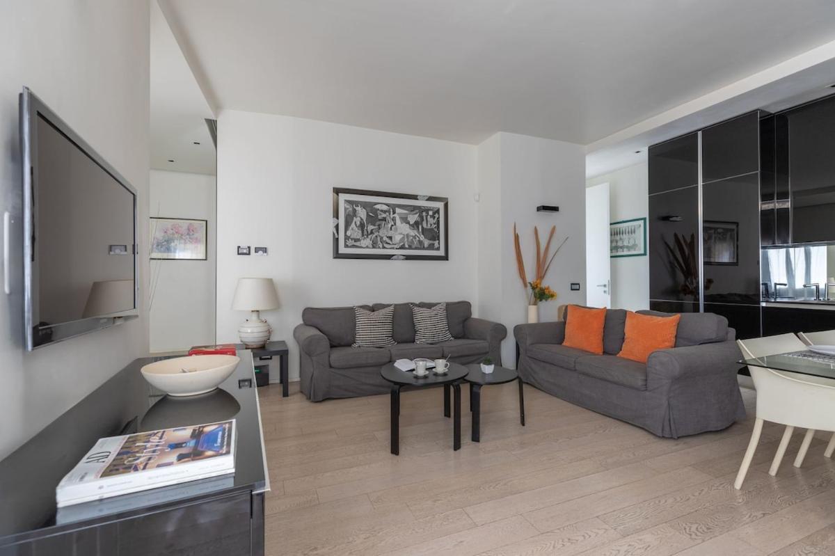 Style And Comfort In The Heart Of Appartement